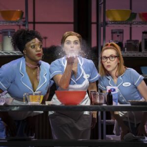 18.-WAITRESS.-Sandra-Marvin-Becky-Chelsea-Halfpenny-Jenna-and-Evelyn-Hoskins-Dawn.-Photo-Johan-Persson-scaled