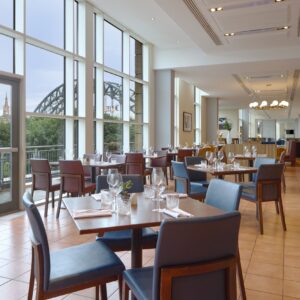 8 Medium Restaurant